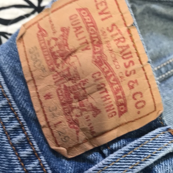 ❤️(81) Men’s Levi jeans, 550 relaxed fit. Size 34W by 29L. Great condition - Picture 4 of 7